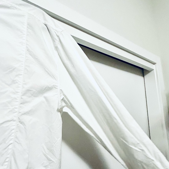 H&M RHINESTONE-DETAIL TUXEDO SHIRT - Picture 5 of 7